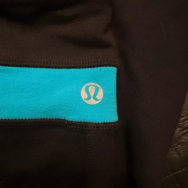 Lululemon cropped FLARE wide leg leggings blue purple green capris - Image 3