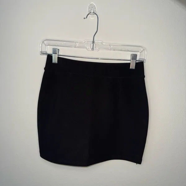 Mini Skirt Black - Image 2