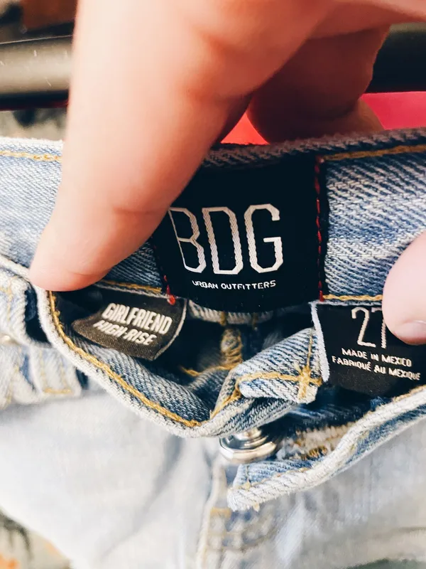 BDG Girlfriend Hi rise Shorts - Image 6
