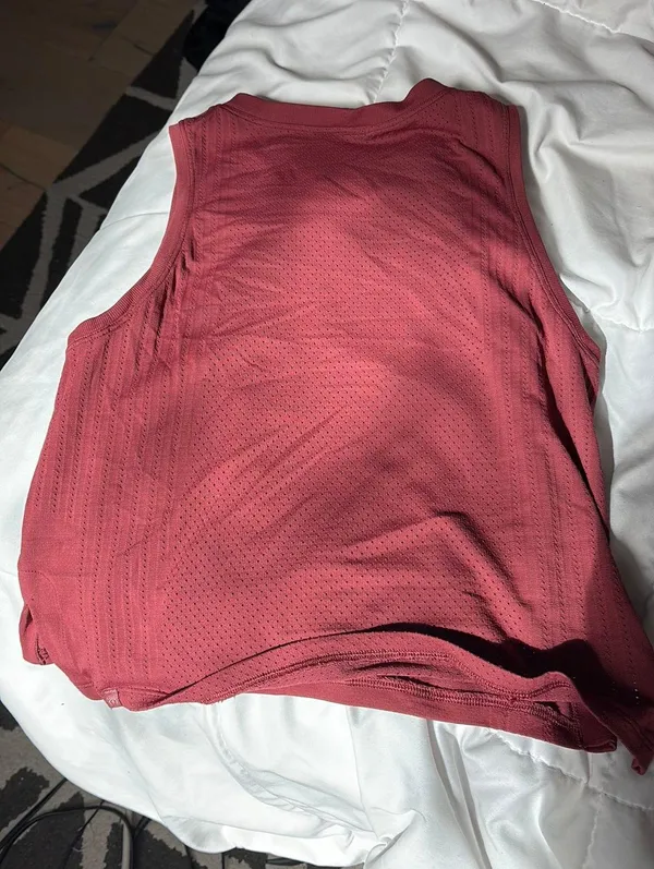 Lululemon tank top - Image 3