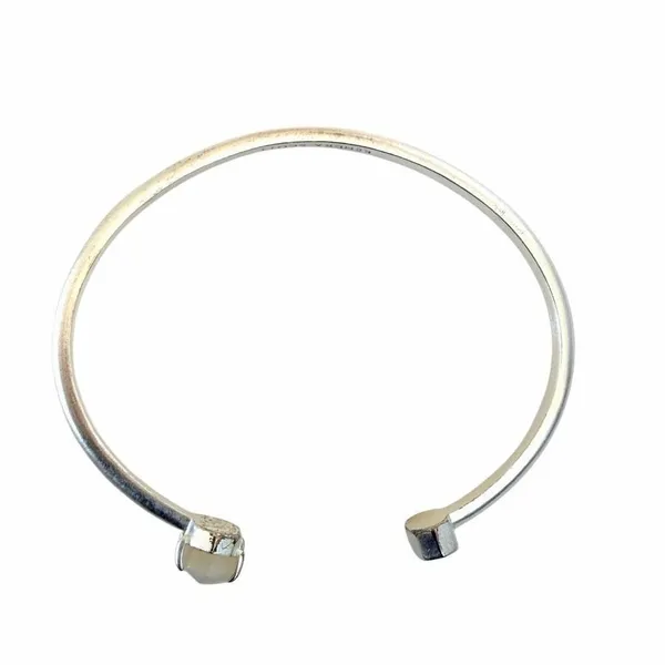 Kendra Scott Vada Pinch Bracelet in Ivory Pearl - Image 8