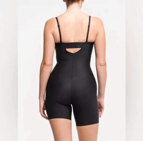 SKIMS Body Contour Mid Thigh Bodysuit L - Image 3