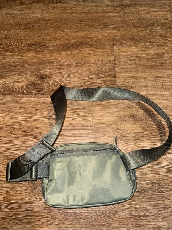lululemon athletica Olive Green Belt Bag - Image 3