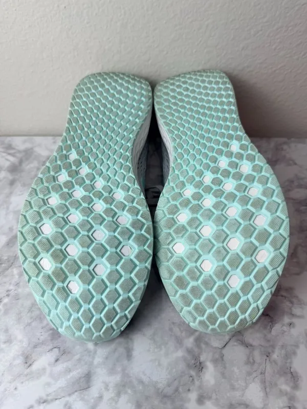New Balance Fresh Foam Arishi V3 Women’s Size 10 Gray Mint Running Shoes - Image 7