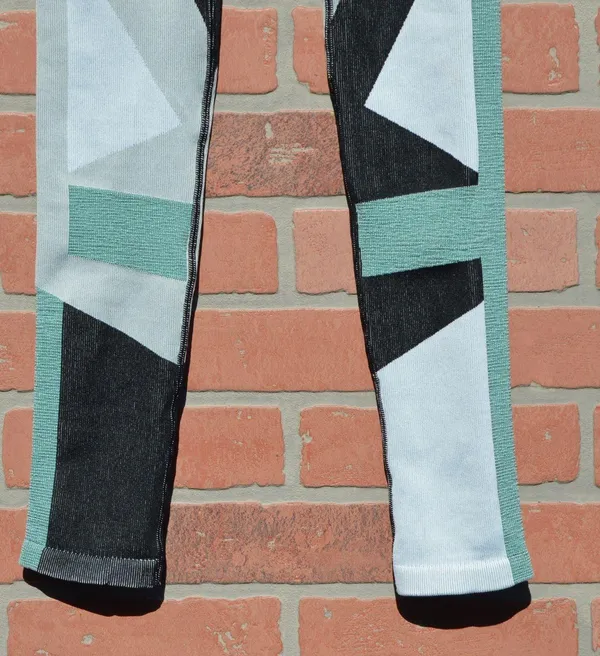 Nike Training Icon Clash seamless sculpt leggings - Image 11