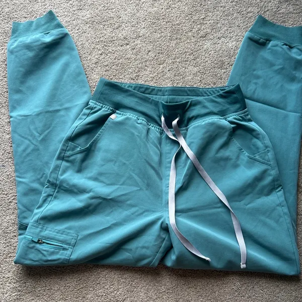 Figs set!! Xs top and small pants!! Like new! - Image 5
