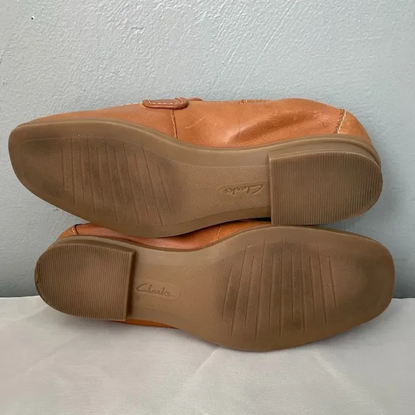 Clarks Collection Lyrical Way Shoe Size 7 Brown Leather Loafers Flats Perforated - Image 10
