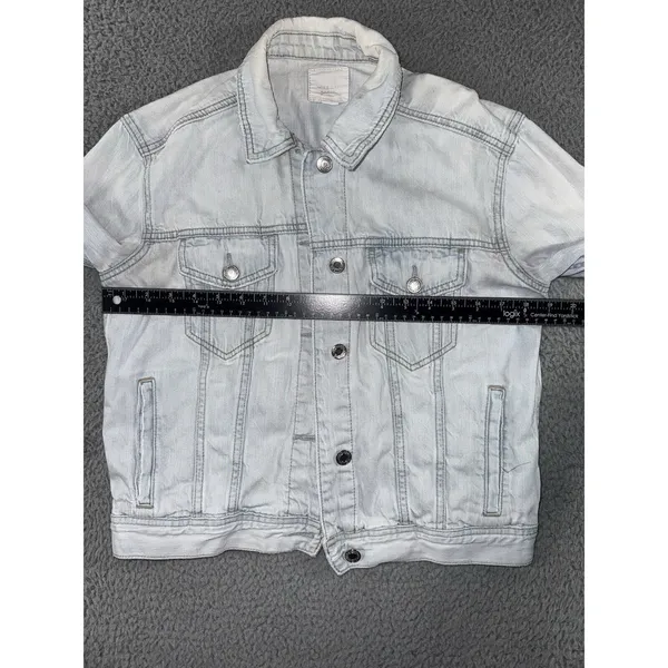 American Eagle Denim Jacket Women Medium Button Up Light Wash‎ - Image 4