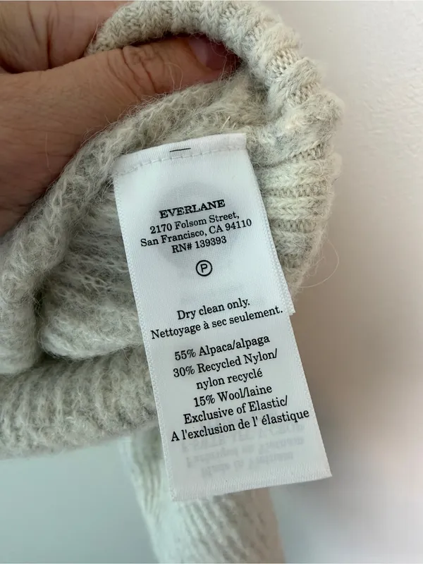 Everlane Cropped Cocoon Sweater V-Neck Medium Almond Alpaca - Image 5
