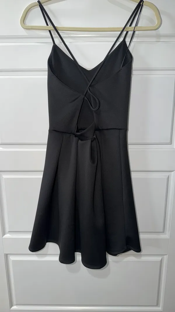Soprano Black open back Dress size medium  - Image 4