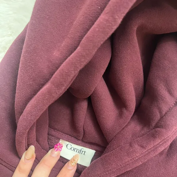 Comfrt hoodie  - Image 2