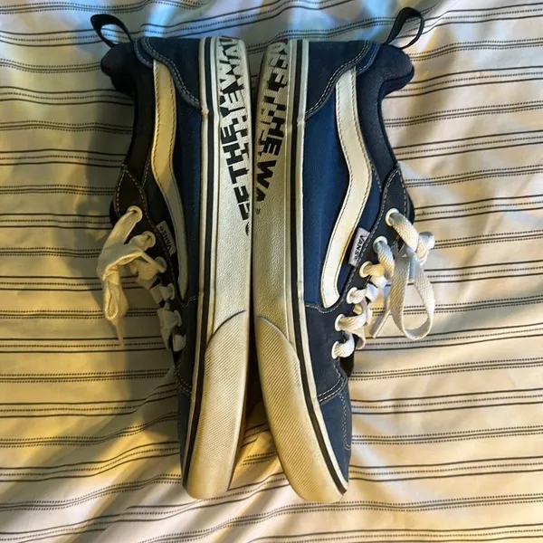 Vans Skate Shoes Blue Size 8 - Image 5