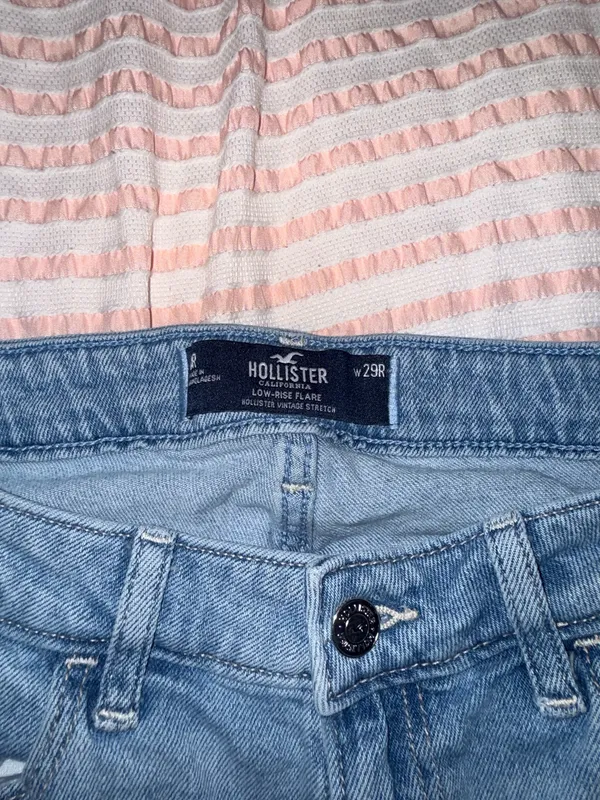 Y2K hollister light wash flare heart patchwork jeans - Image 2