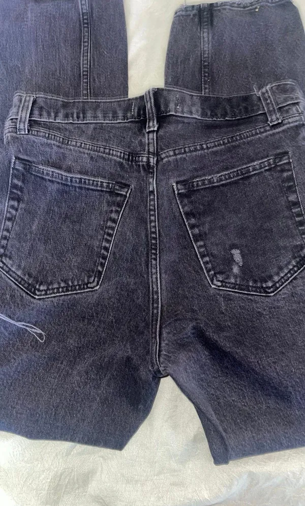Abercrombie 90s Straight Ultra High Rise - Image 4