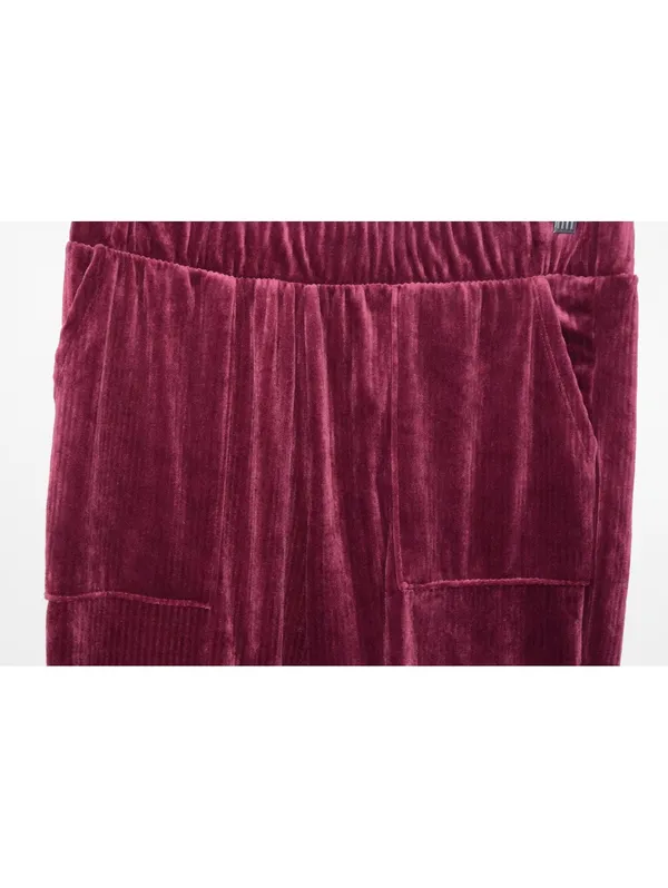 Time and Tru Velour Pants SZ M Burgundy Ribbed Velvet Flare Leg Loungewear - Image 4
