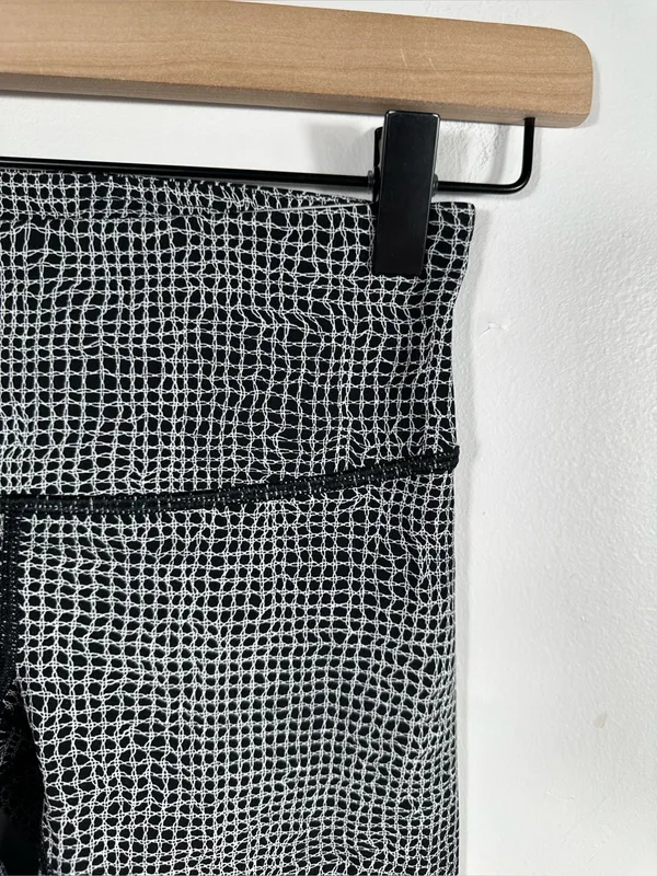 Lululemon Wunder Under Pant III Fall Net White Black‎ Leggings Size 2 - Image 7