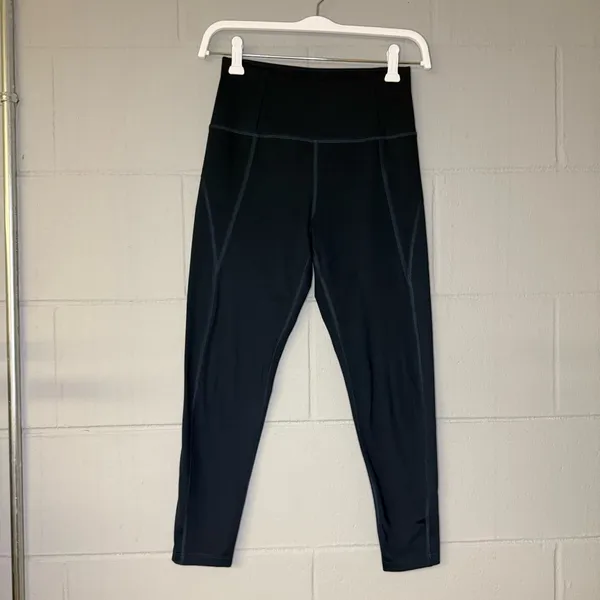 Girlfriend Collective Skyline Compressive High-Rise Legging in Skyline Sz Small - Image 4