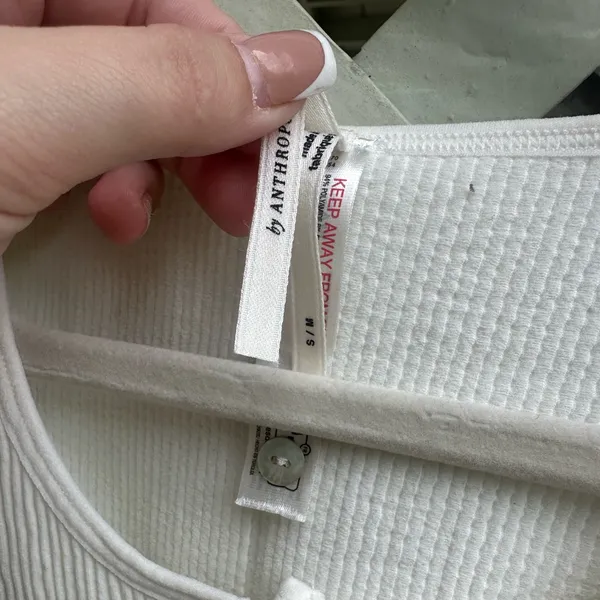 Anthropologie Seamless Henley Crop Top - Image 9
