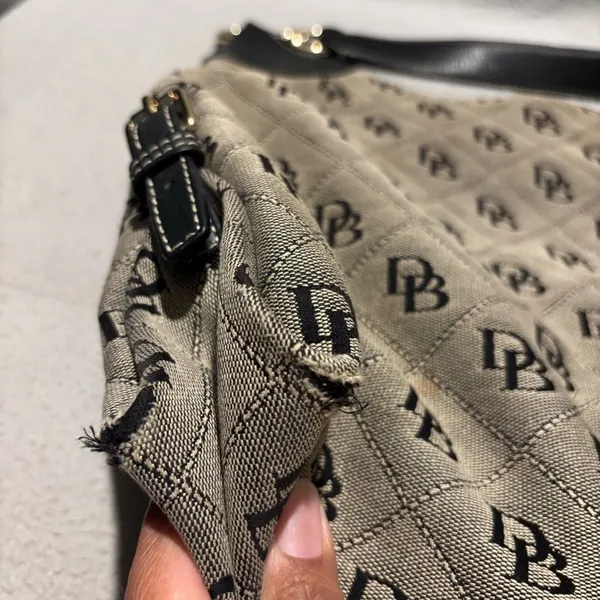 Dooney & Bourke Vintage 90's Black Grey Large Tote Monogram Signature Canvas - Image 10