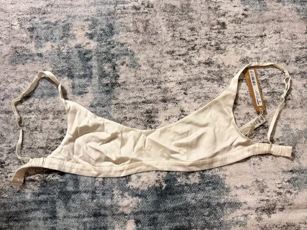 SKIMS Bridal Skimpy Scoop Bralette - Image 2