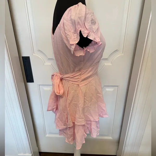Altar’d State Haisley Double Layered Pink Ruffled Romper NWOT - Image 7