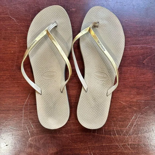 HAVAIANAS Metallic Gold and tan Flip FLops Thongs Flats Size 9/10W - Image 2