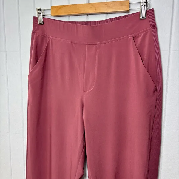 Athleta‎ Women's Rich Red -Maroon Straight Leg Pants Size 6 - Image 2