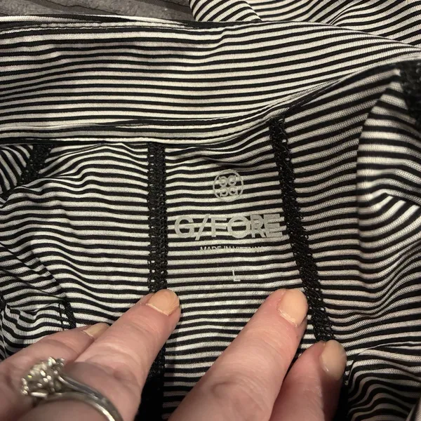 G/Fore 1/4 Zip Lightweight Striped Stitched Golf Top Women's SZ Large - Image 9