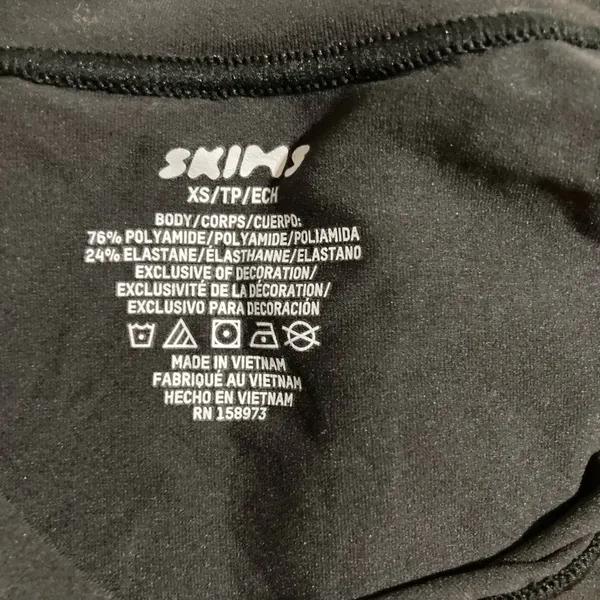 SKIMS Fits Everybody Long Sleeve T-Shirt XS - Image 5