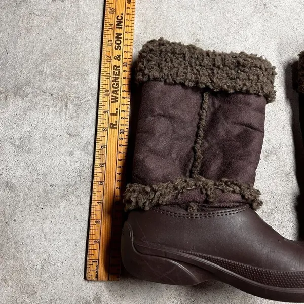 Crocs Nadia Rubber Winter Boots Sherpa Lined Brown Women's Size 8 - Image 7