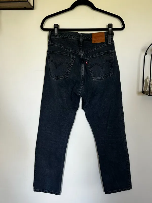 Levi’s Premium 501 Straight‎ Leg Button Fly Denim Blue Jean Size 26 - Image 2