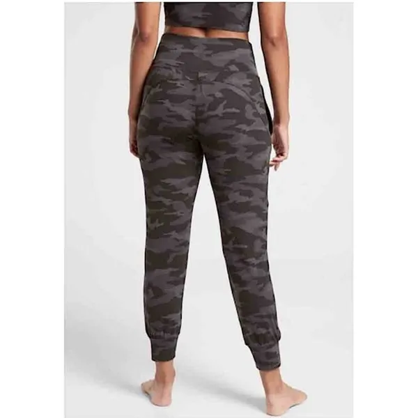 Athleta Salutation Camo Joggers Size Small - Image 4