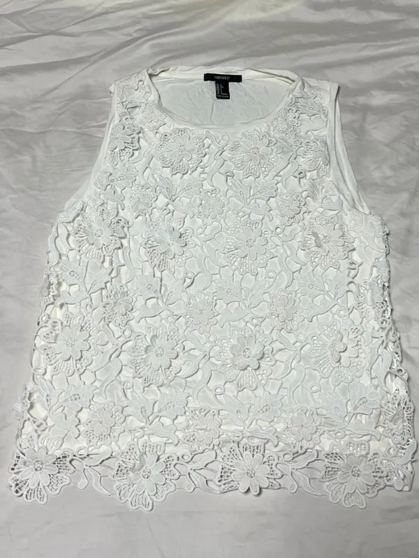Forever 21 SZ L White Floral Lace Tank Top Coquette Feminine - Image 2