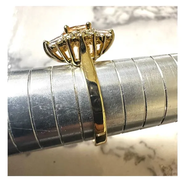 Gold tone rhinestone ring - Image 3