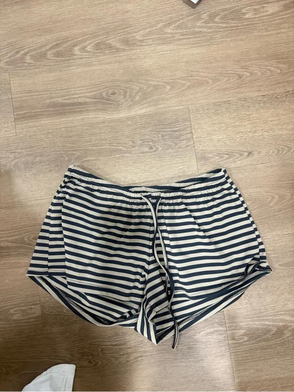 SHEIN shorts M - Image 4