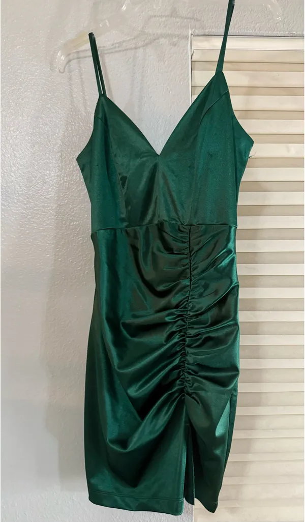 Green Dress Size M - Image 2