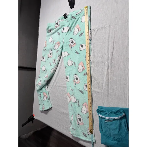 Joe Boxer Women's Pajama Set XL Teal Long Sleeve Top Mint Green Cat Fleece Pants - Image 9
