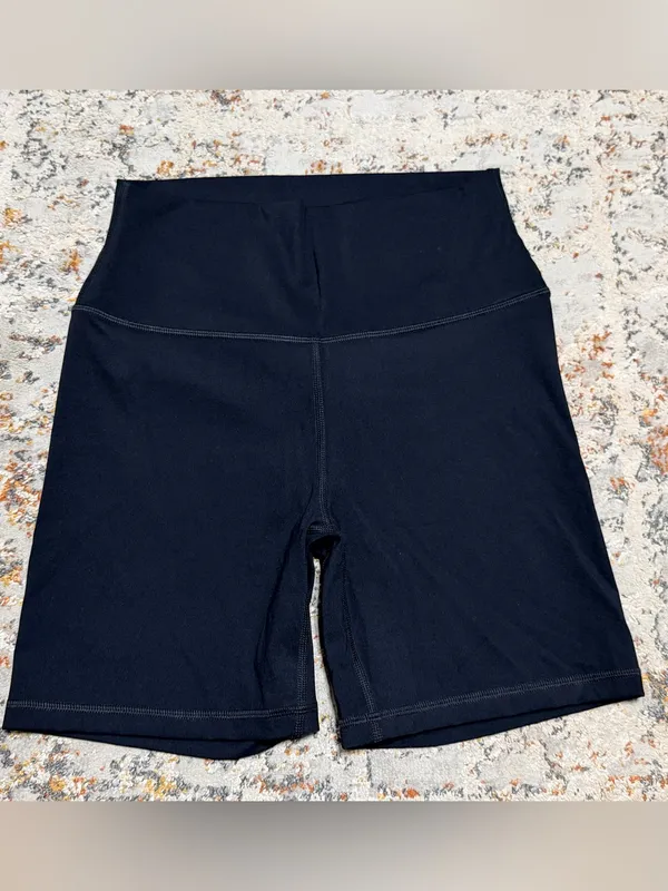 CRZ YOGA Butter Luxe High Waisted Biker Shorts Medium black - Image 11