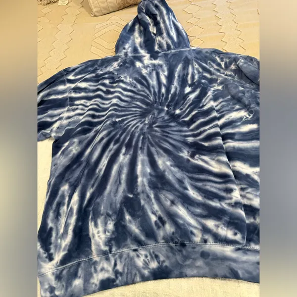 NWT XL Tie-dyed lightweight Hoodie “Luray Taverns, VA” - Image 2