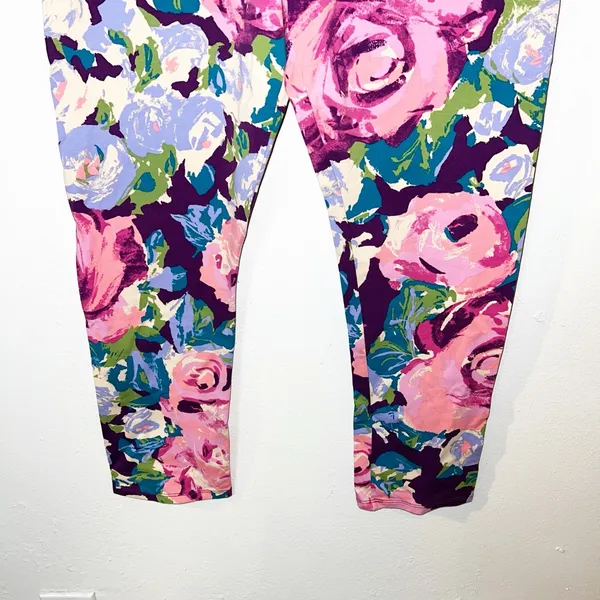 Aerie colorful floral cotton blend cropped comfy summer leggings - Image 3