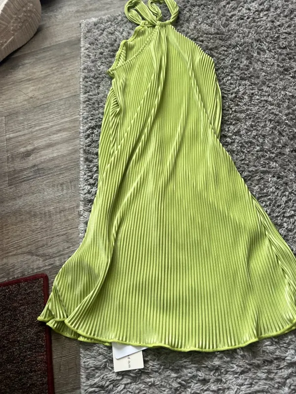 NWT Commense Plisse Halter Short Dress size small - Image 3