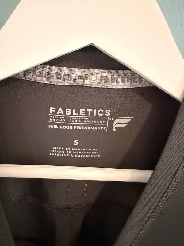 Gray Fabletics Underscrub Top - Image 3