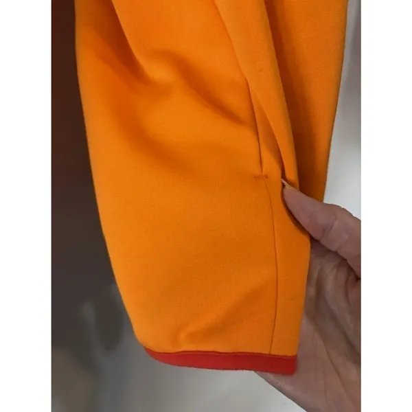 Nike Therma-FIT Womens M Orange Red Full Zip Hooded Running Jacket Thumbholes - Image 5