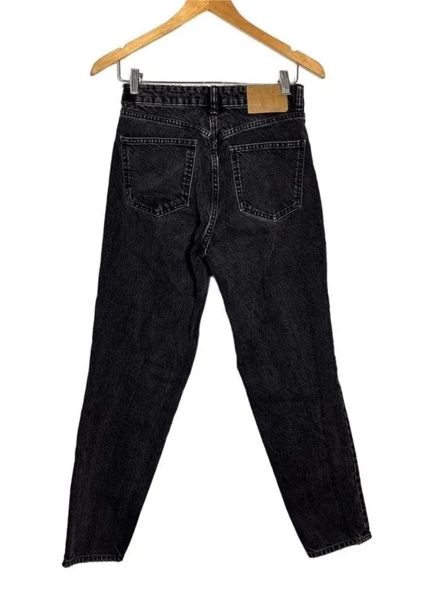 Zara Mom Fit High Rise / high waist Jeans in faded effect Black color - Image 7