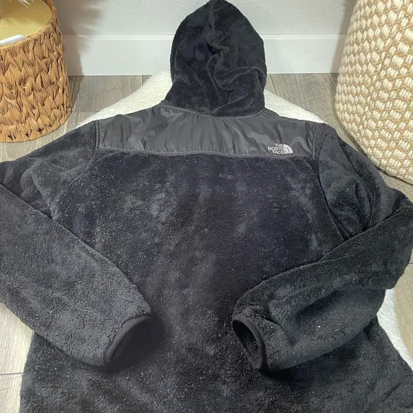 The North Face Osito Black Fuzzy Full Zip Up Jacket - Image 8