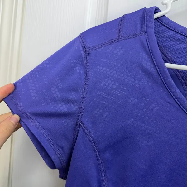 Tek‎ Gear purple blue active stretch v-neck athletic short sleeve shirt large - Image 2