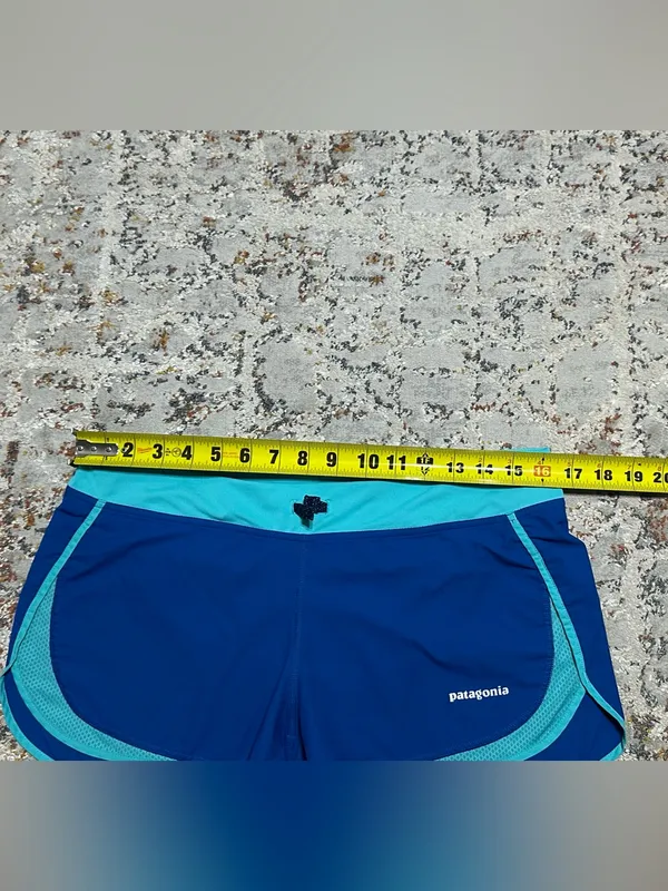 Patagonia Women's Strider running shorts Medium blue - Image 4
