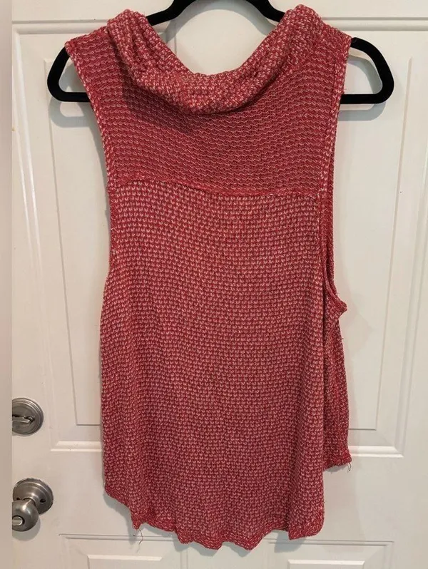 We the Free Timber Cowl Hacci tank in Cayenne size L with flaws - Image 5