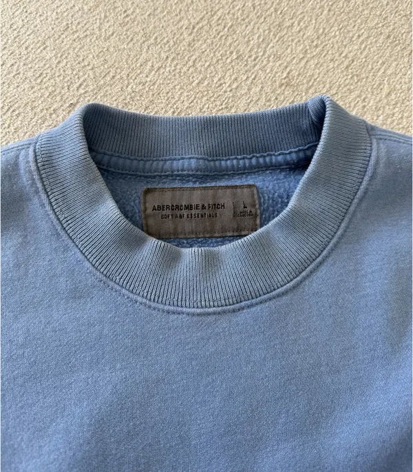 Abercrombie Essential Crew Sweatshirt - Image 4