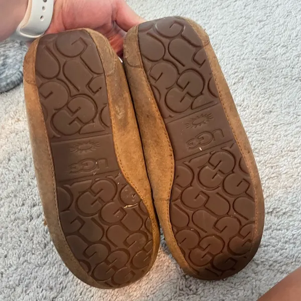 Ugg moccasins - Image 4